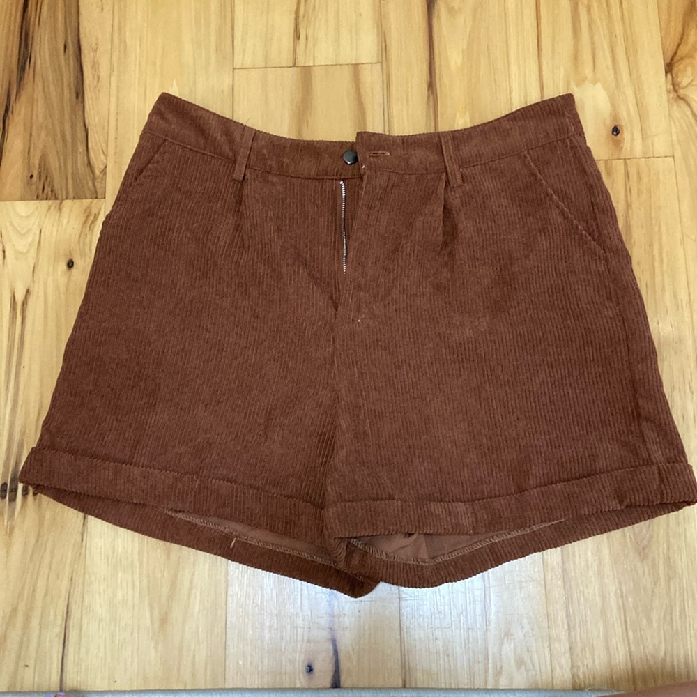 NWOT Corduroy shorts XL